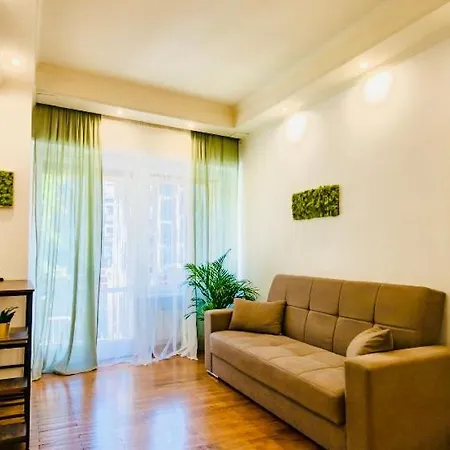 Plant House Eur Holiday home *
